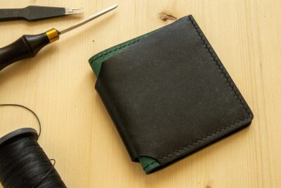 Portofel mic Maya negru si turquoise